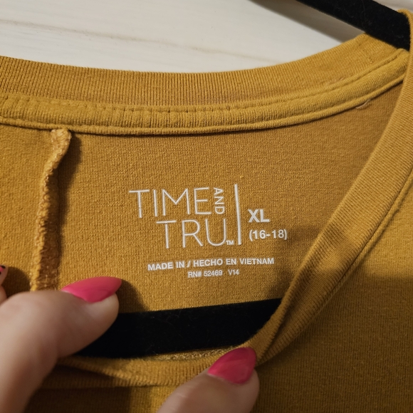 Time and Tru Mustard Top - Picture 4 of 7